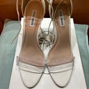 Women Steve Madden gently worn shoes